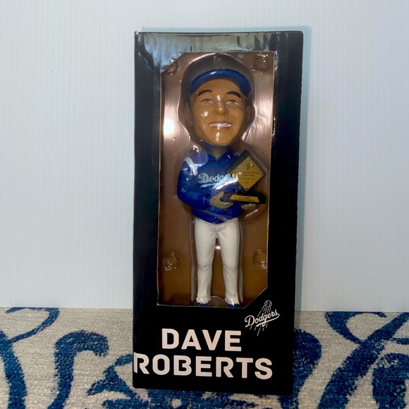 MLB Other 27 La Dodgers Dave Roberts Manager Of The Year Bobblehead
